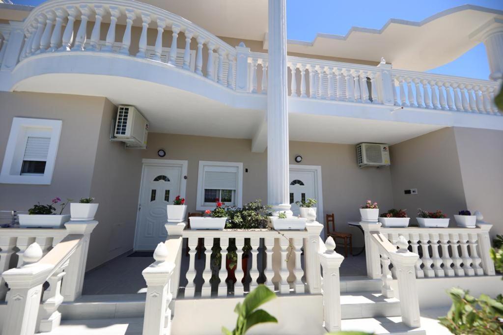 Guest House Narta Vlorë Екстериор снимка