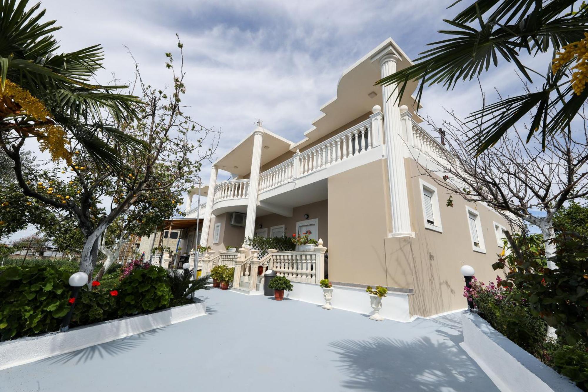 Guest House Narta Vlorë Екстериор снимка