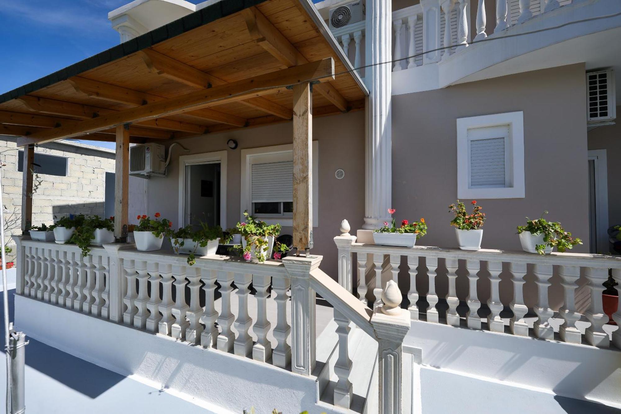 Guest House Narta Vlorë Екстериор снимка