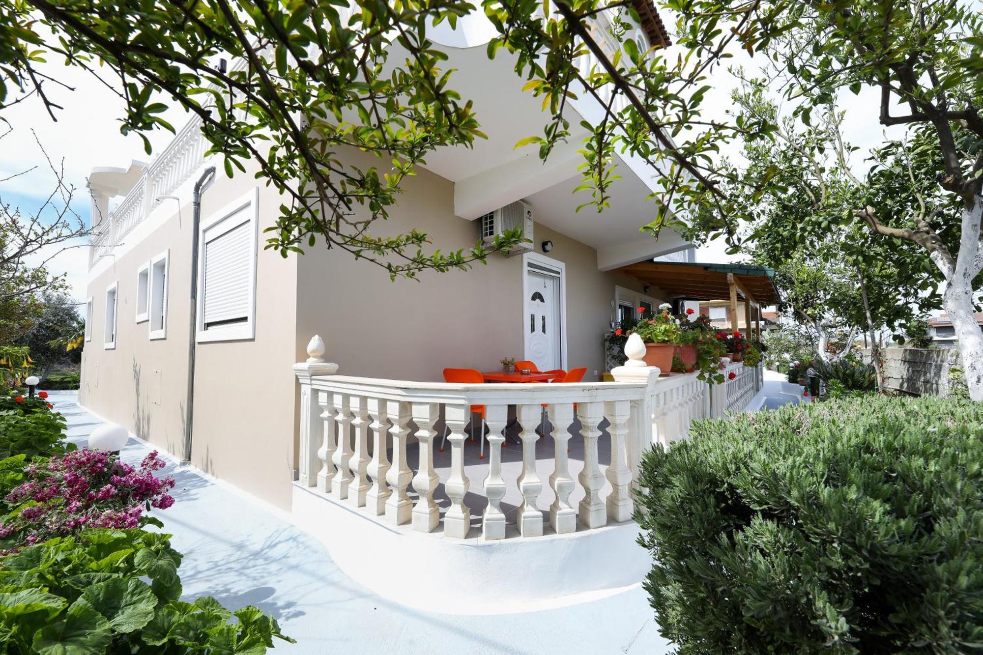 Guest House Narta Vlorë Екстериор снимка