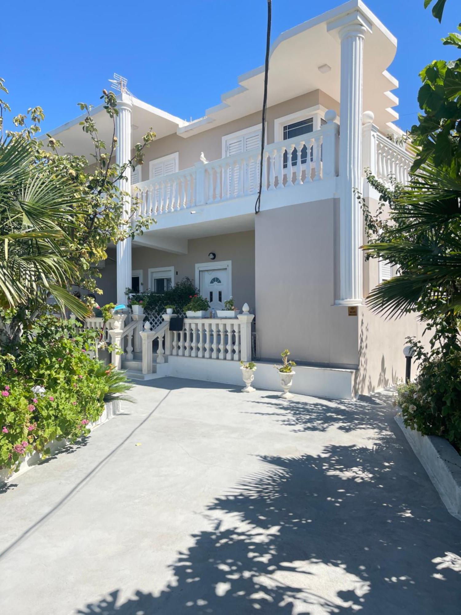 Guest House Narta Vlorë Екстериор снимка